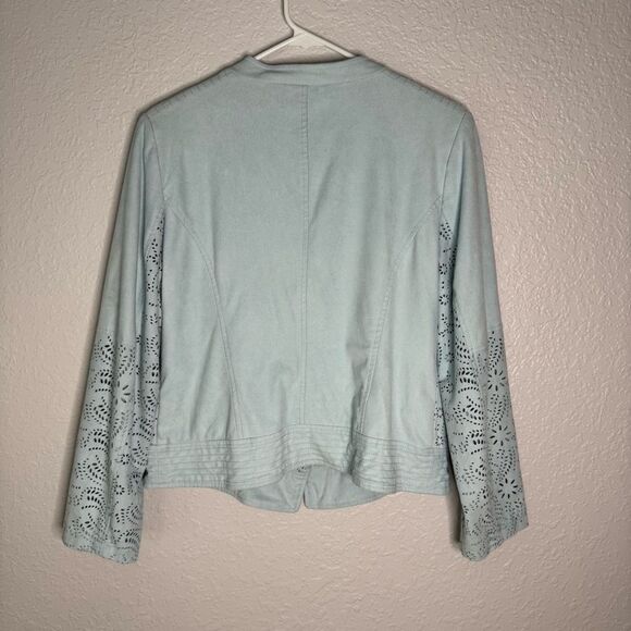 Chicos Light Blue Laser Cut Moto Jacket Faux Suede Floral Slant Zip Size 1 / Med - Picture 8 of 8